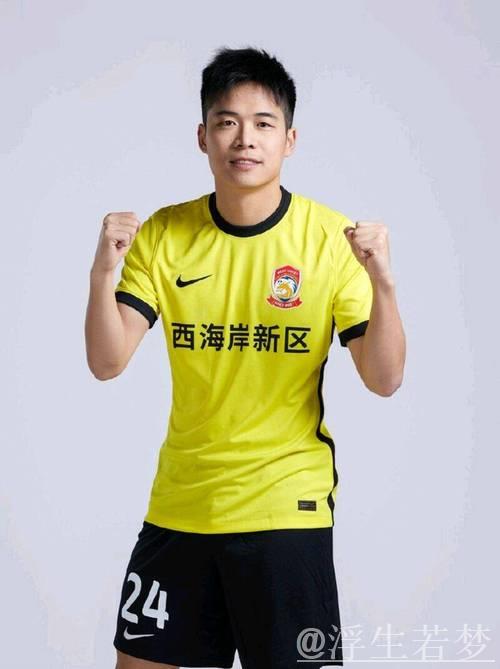 段刘愚阿齐兹建功 青岛西海岸3-1力克梅州客家 段刘愚阿齐兹建功 青岛西海岸3-1力克梅州客家